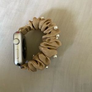 Apple Watch scrunchie band